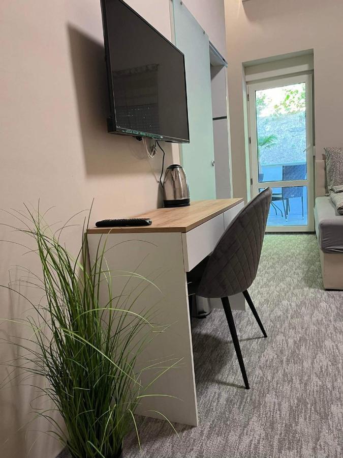 Kinizsi Udvar Apartmanhaz Balatonboglár エクステリア 写真