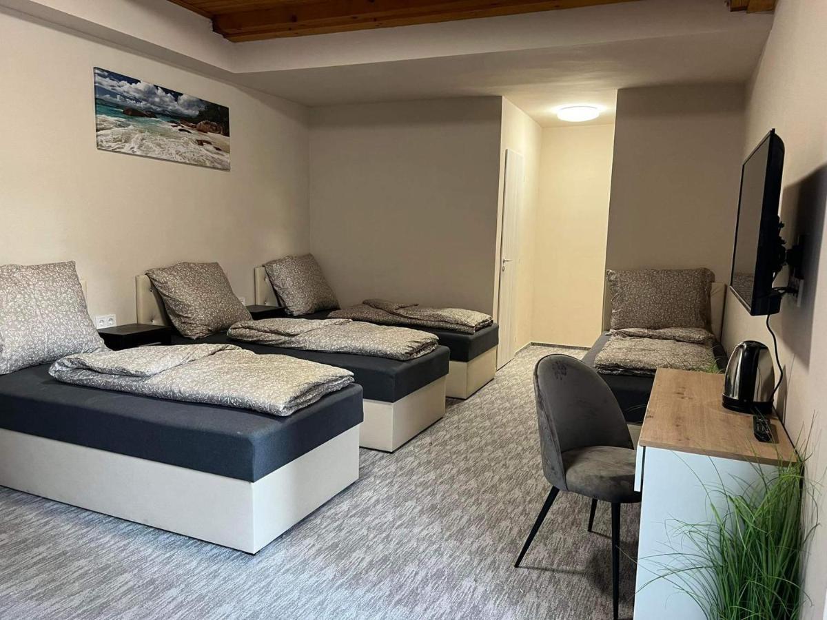 Kinizsi Udvar Apartmanhaz Balatonboglár エクステリア 写真