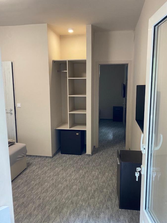 Kinizsi Udvar Apartmanhaz Balatonboglár エクステリア 写真