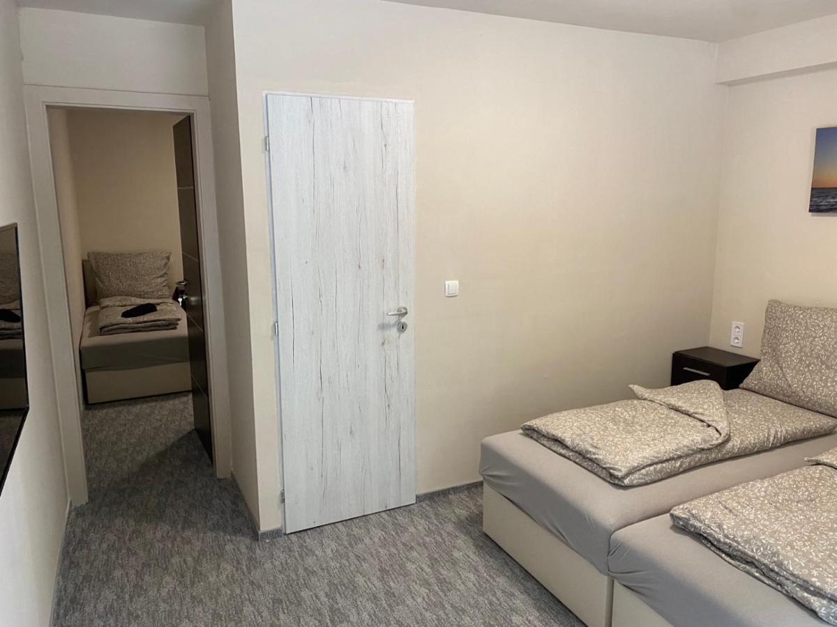Kinizsi Udvar Apartmanhaz Balatonboglár エクステリア 写真