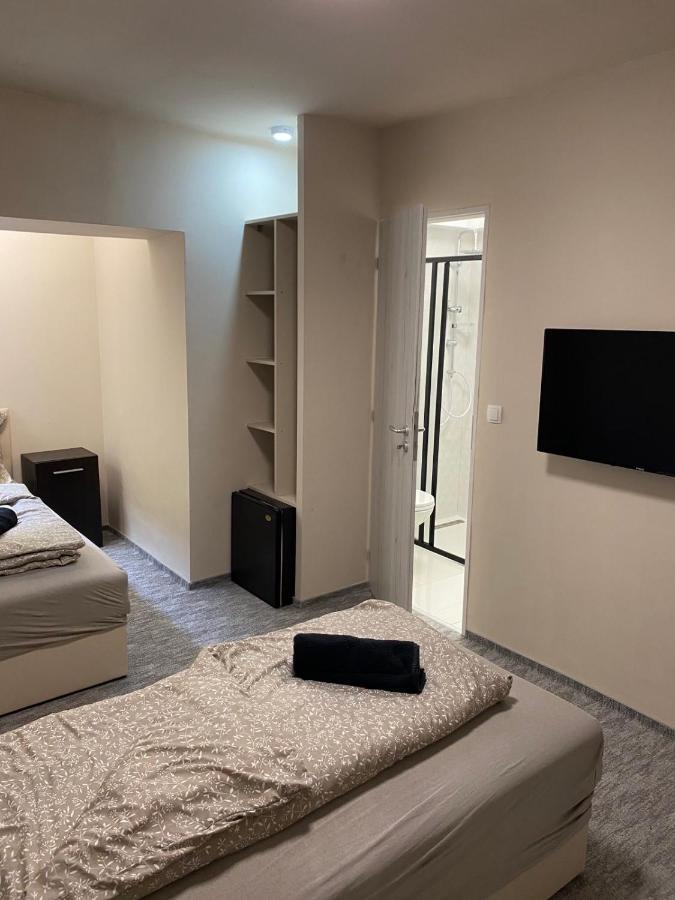 Kinizsi Udvar Apartmanhaz Balatonboglár エクステリア 写真