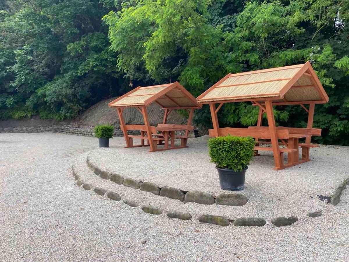 Kinizsi Udvar Apartmanhaz Balatonboglár エクステリア 写真