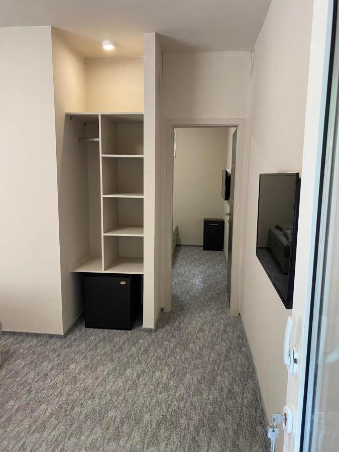 Kinizsi Udvar Apartmanhaz Balatonboglár エクステリア 写真