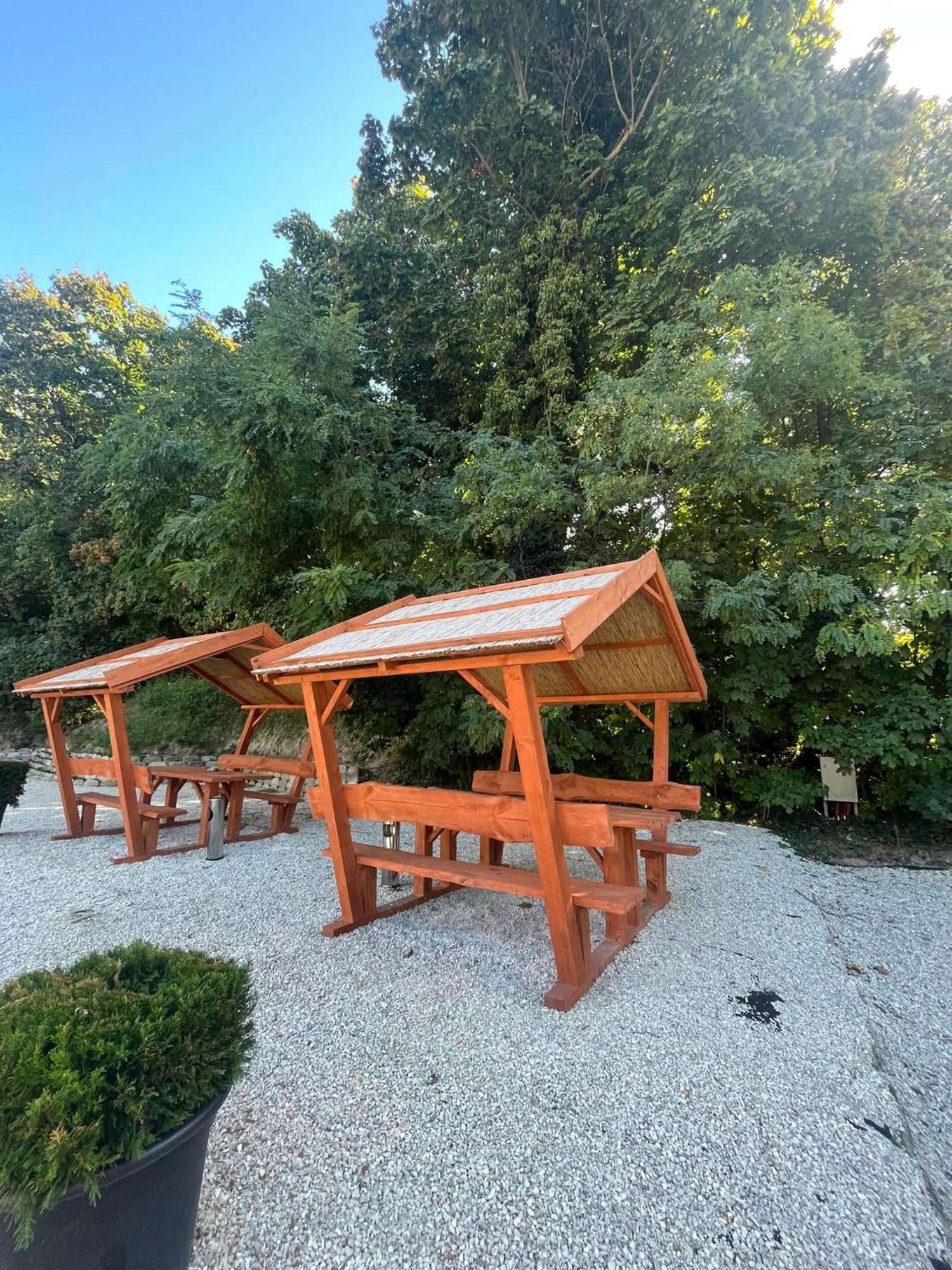 Kinizsi Udvar Apartmanhaz Balatonboglár エクステリア 写真